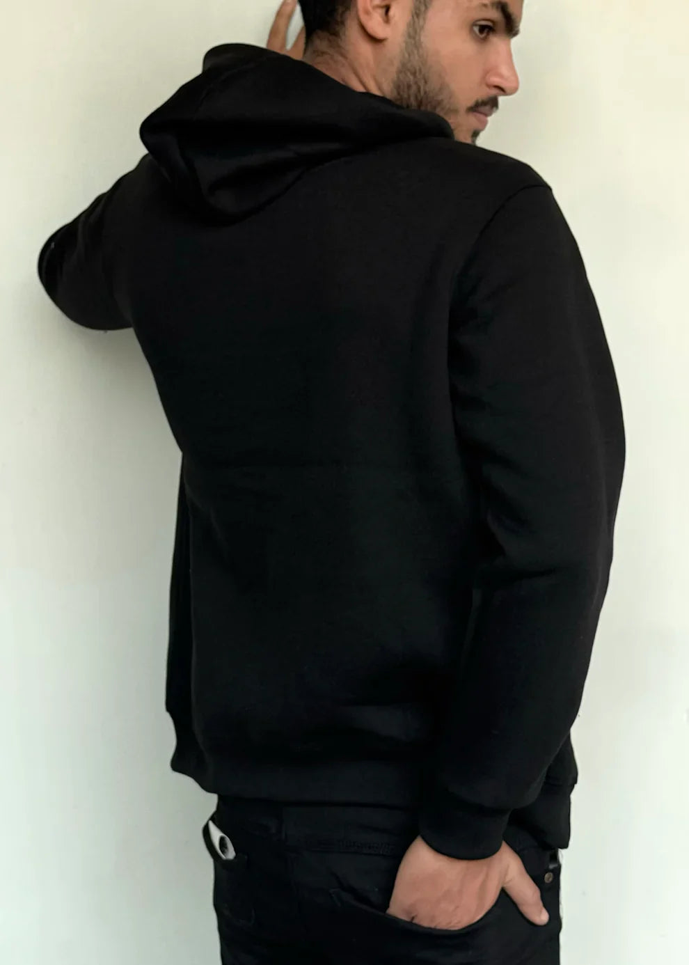 002 COMFORTABLE CLASSIC FLEECE HOODIE-BLACK